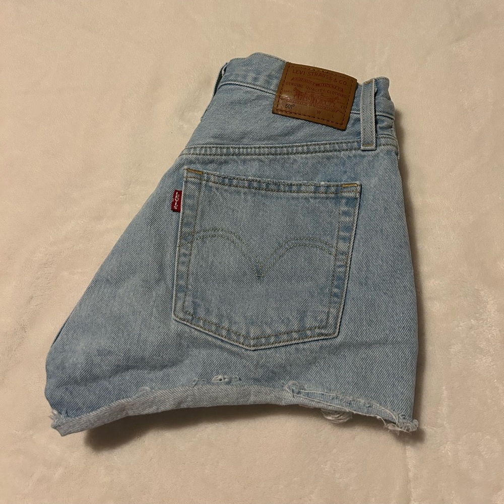 Levi shorts, size W26